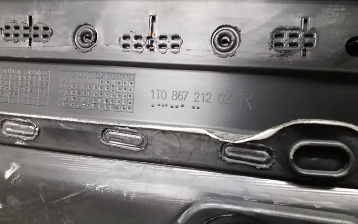 Volkswagen Touran II (2010 - 2016) 1T0867212 Обшивка задней двери — фото 5