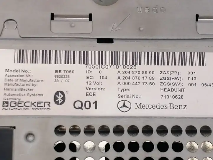 Mercedes-Benz C W204 (2007 - 2014) A2048708990 Магнитола / мультимедийная система — фото 14