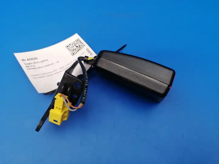 Mercedes-Benz C W204 (2007 - 2014) A2048600569 Замок заднего ремня — фото 9