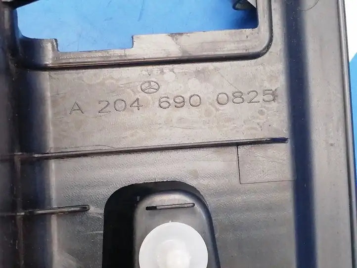 Mercedes-Benz C W204 (2007 - 2014) A2046900825 Отделка порога багажника — фото 9