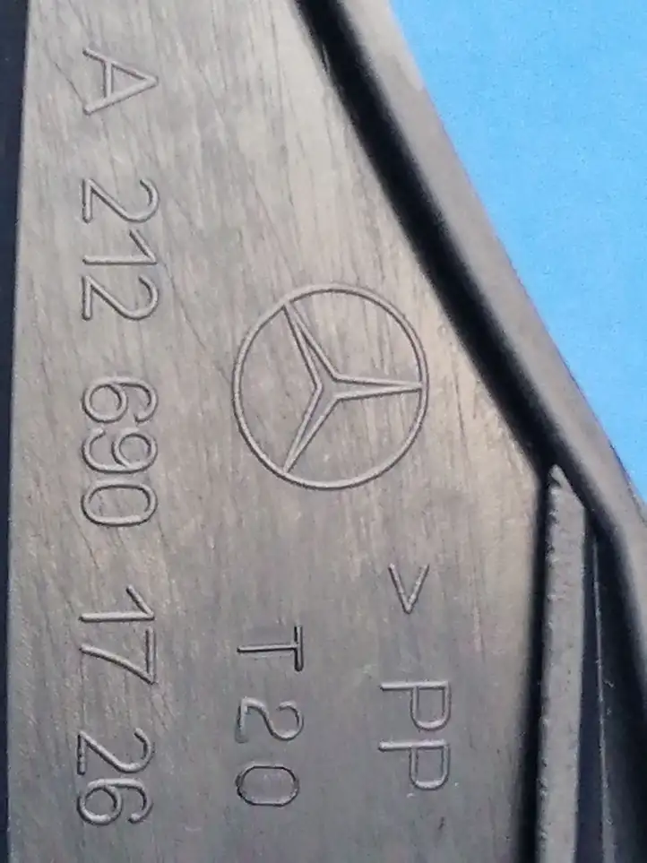 Mercedes-Benz E W212 (2009 - 2016) A2126901726 Верхняя боковая отделка заднего сиденья — фото 5