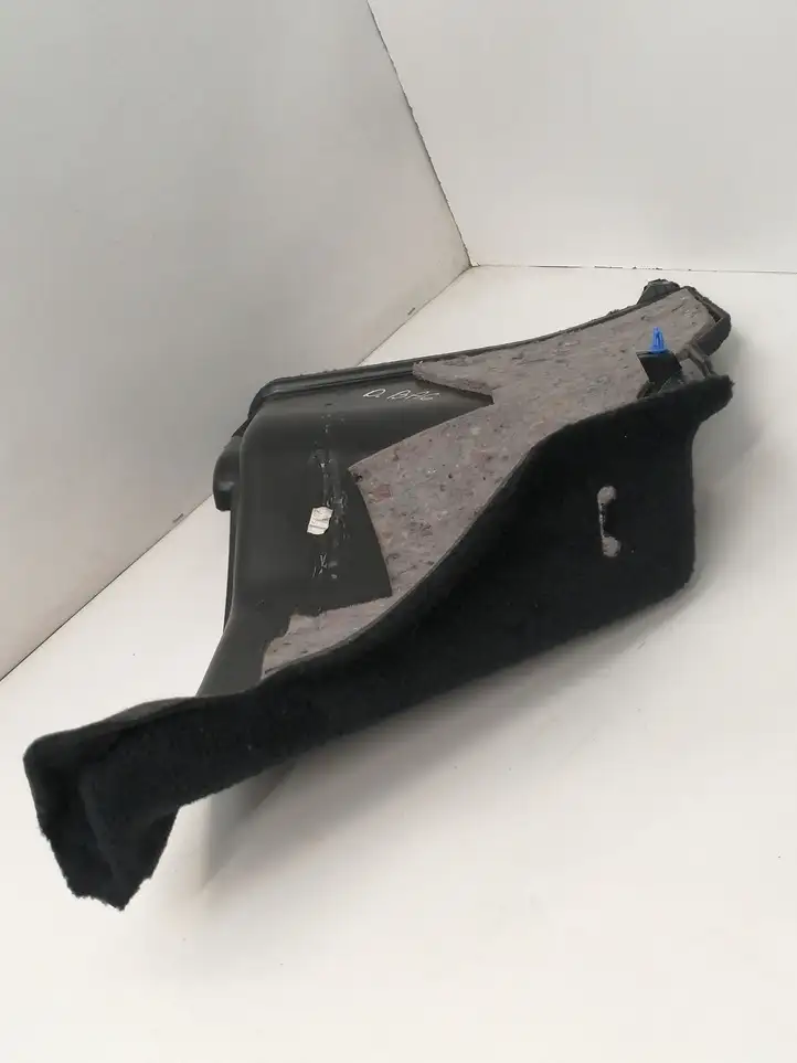 Mercedes-Benz C W203 (2000 - 2007)  A2036908425 Нижний отделочный щит бока багажника