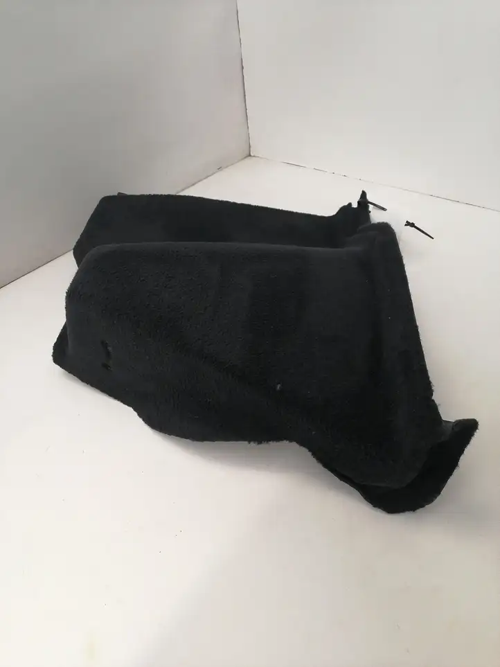 Mercedes-Benz C W203 (2000 - 2007)  A2036908425 Нижний отделочный щит бока багажника