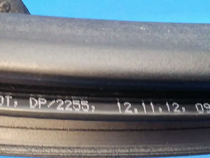 Mercedes-Benz E W212 (2009 - 2016) a2126970151 Уплотнитель кузова — фото 2