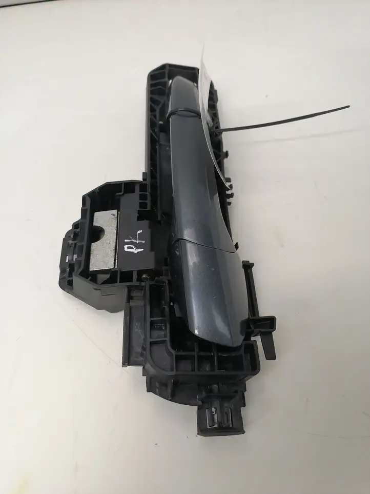 Mercedes-Benz E W212 (2009 - 2016)  A2047602134 Наружная ручка