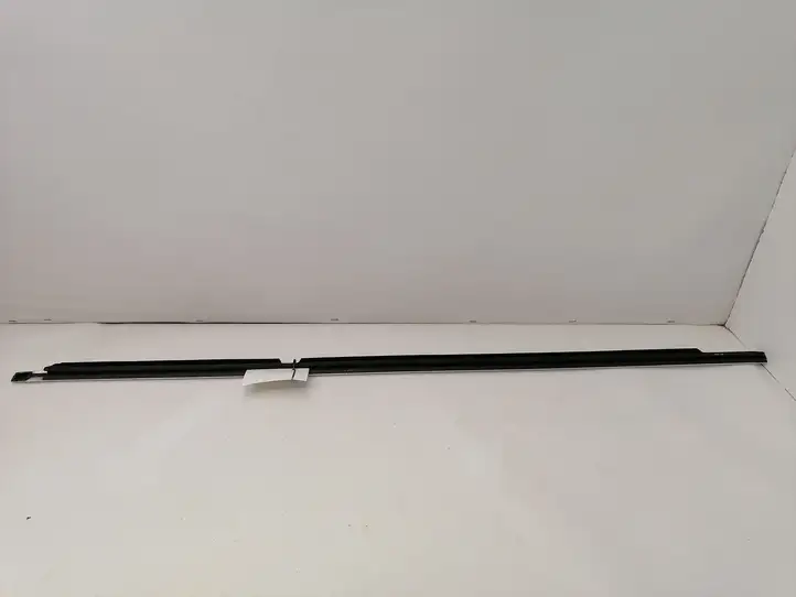 Mercedes-Benz E W212 (2009 - 2016) a212735021065 Накладка стекла задней двери — фото 4