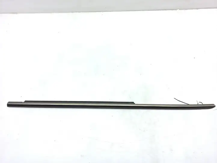 Mercedes-Benz E W211 (2002 - 2009) A2117350565 Накладка стекла задней двери — фото 1