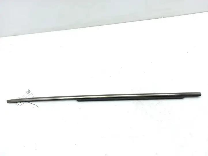 Mercedes-Benz E W211 (2002 - 2009) A2117350565 Накладка стекла задней двери — фото 7