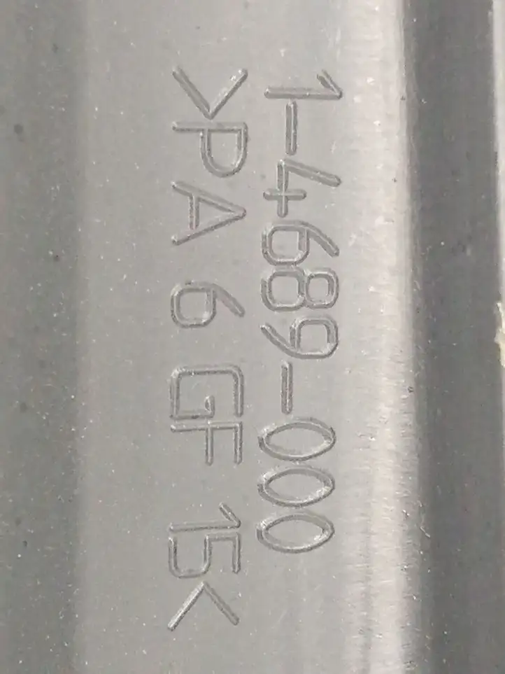 Mercedes-Benz C W203 (2000 - 2007) S2037350371 Накладка стекла задней двери — фото 4