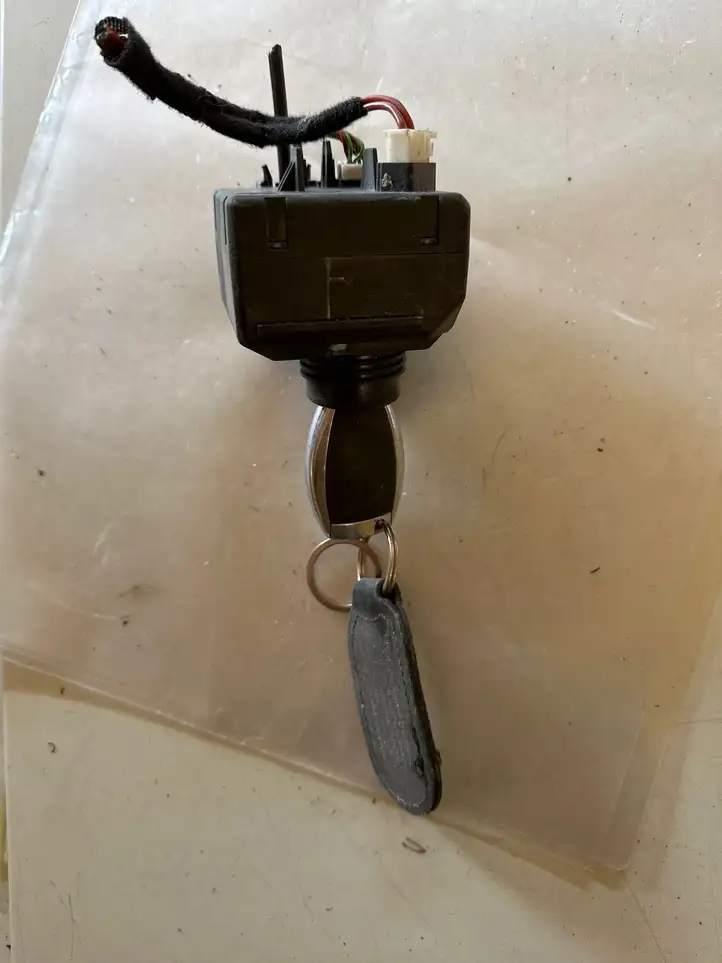 Mercedes-Benz C W204 (2007 - 2014)  A2075450108 Комплект зажигания