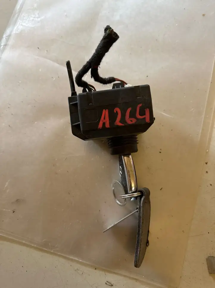 Mercedes-Benz C W204 (2007 - 2014)  A2075450108 Комплект зажигания