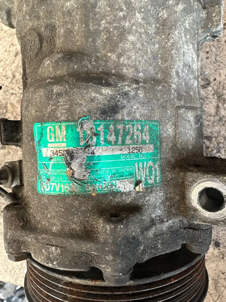 Opel Vectra C (2002 - 2005) 13147264 Компрессор (насос) кондиционера воздуха — фото 2