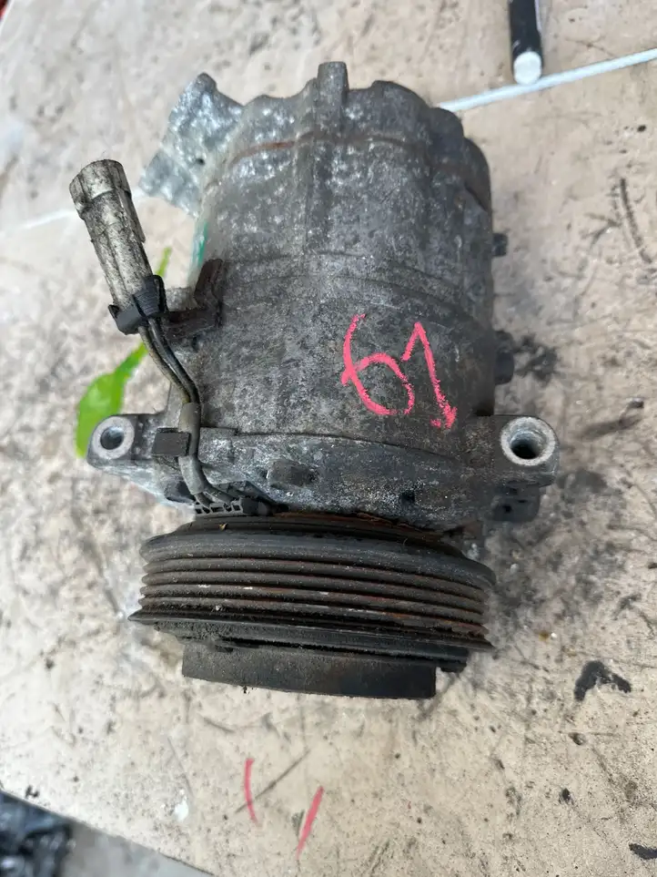 Opel Zafira B (2003 - 2006) 09132925 Компрессор (насос) кондиционера воздуха — фото 1