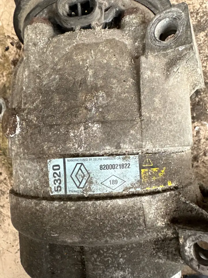 Renault Laguna II (2001 - 2005) 8200021822 Компрессор (насос) кондиционера воздуха — фото 2