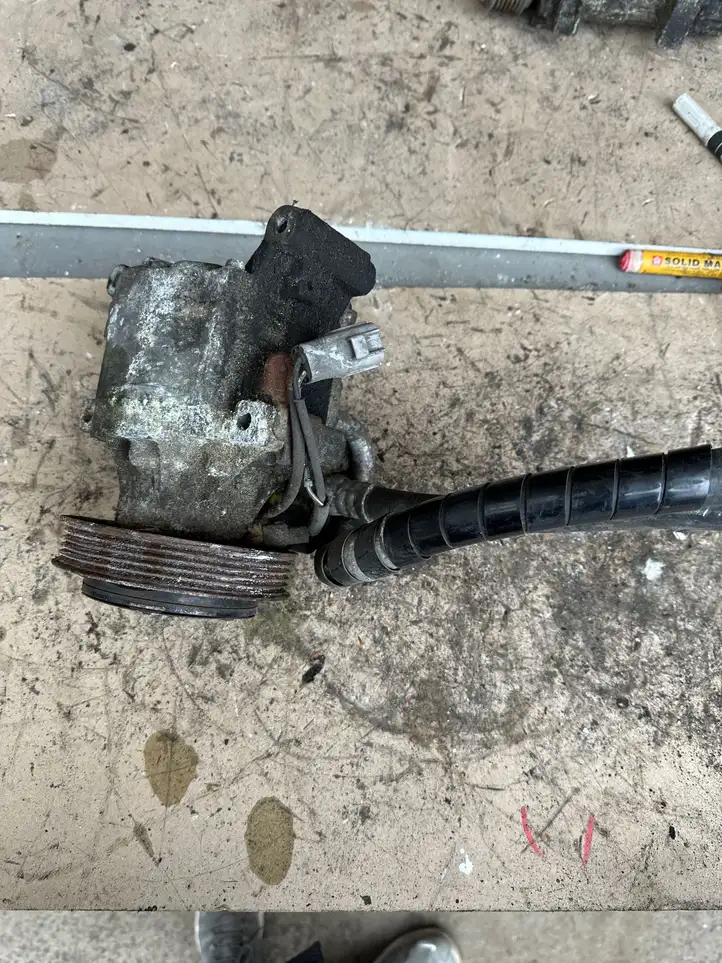 Toyota Yaris (2003 - 2005) 4472206532 Компрессор (насос) кондиционера воздуха — фото 3