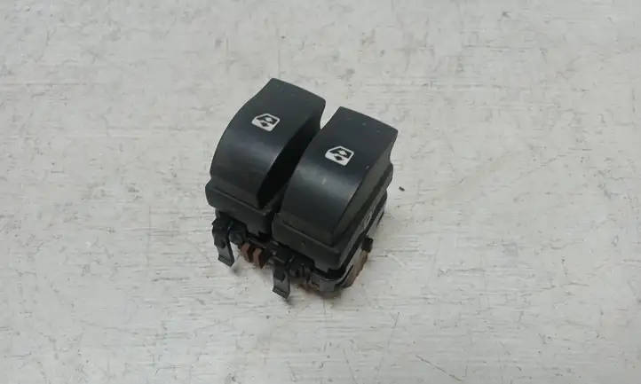 Renault Megane II (2002 - 2005) 2650305 Кнопка стеклоподъемников — фото 1