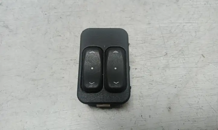 Opel Corsa C (2003 - 2006) 24409205 Кнопка стеклоподъемников — фото 1