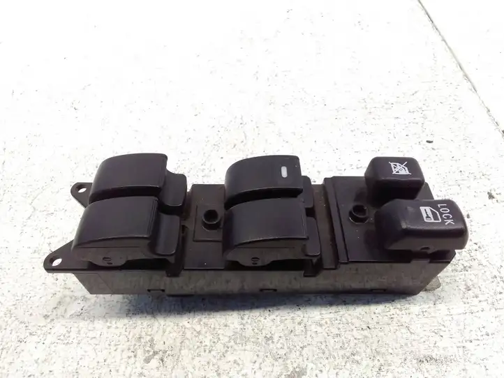 Citroen C-Crosser (2007 - 2013) 8608A060 Кнопка стеклоподъемников — фото 1