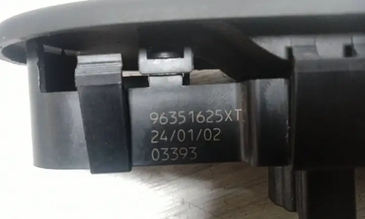 Peugeot 307 CC (2001 - 2005) 96351625XT Блок кнопок стеклоподъемников — фото 3