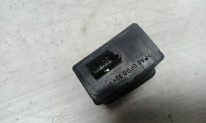 BMW 3 E46 (1998 - 2005) 8368921 Кнопка стеклоподъемников — фото 3