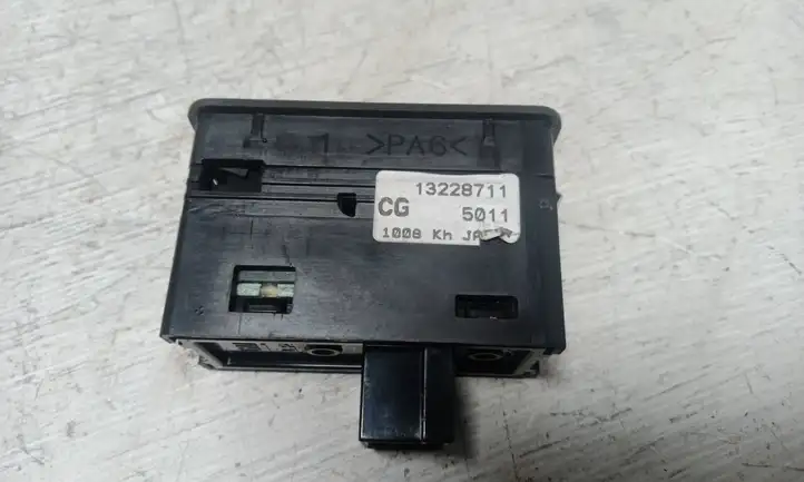 Opel Astra H (2004 - 2009) 13228711 Кнопка стеклоподъемников — фото 2