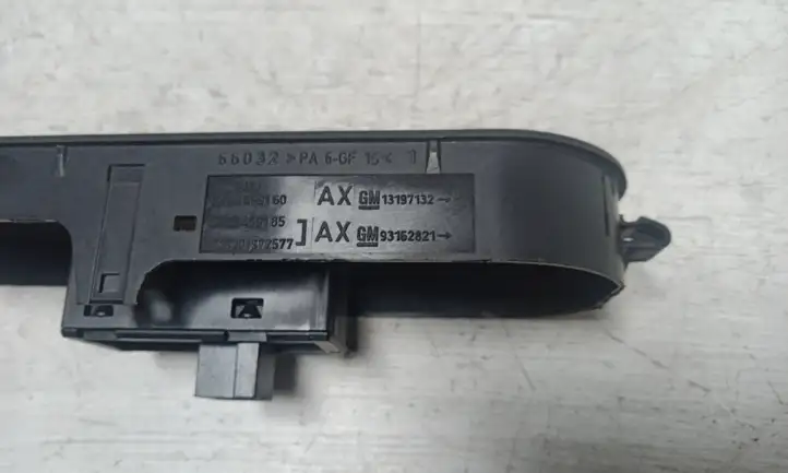 Opel Zafira B (2003 - 2006) 13197132 Кнопка стеклоподъемников — фото 2