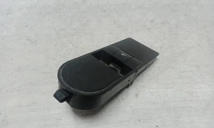Opel Zafira B (2003 - 2006) 13197132 Кнопка стеклоподъемников — фото 4