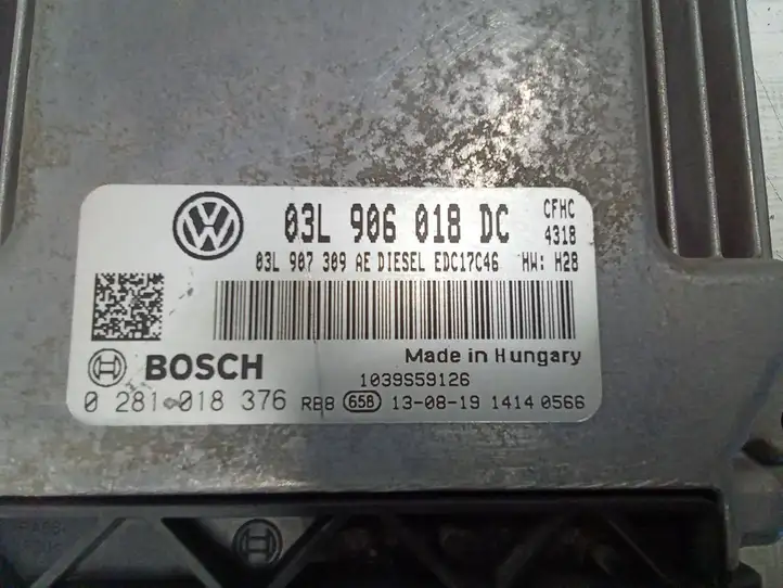 Volkswagen Caddy (2010 - 2015) 03L906018DC Блок управления двигателем (ЭБУ) — фото 4