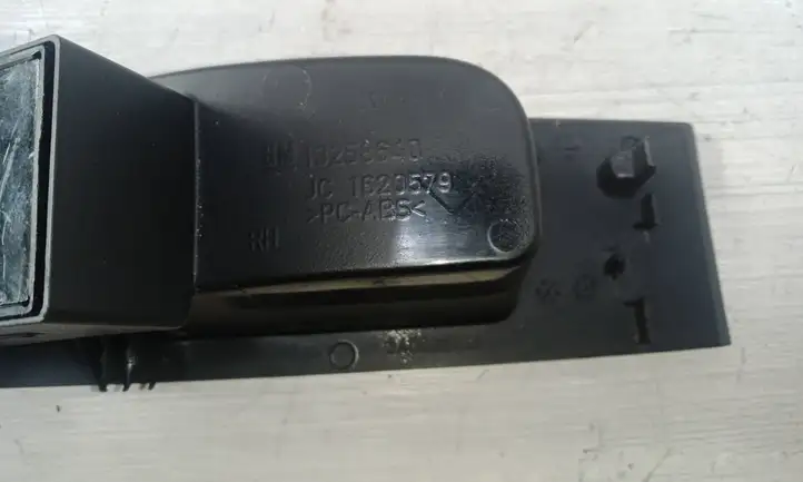 Opel Astra (2012 - 2015)  13301888 Кнопка стеклоподъемников