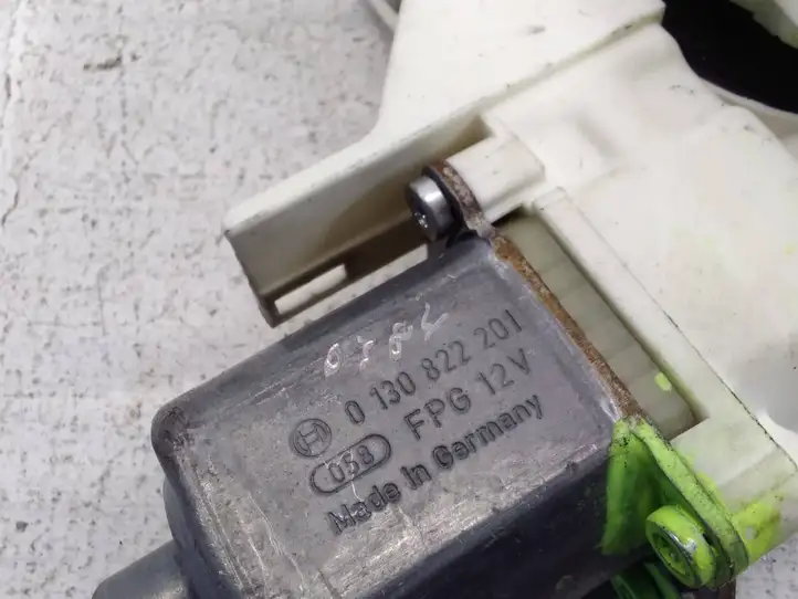 Peugeot 407 (2004 - 2011)  994651102 Передний комплект электрического механизма для подъема окна