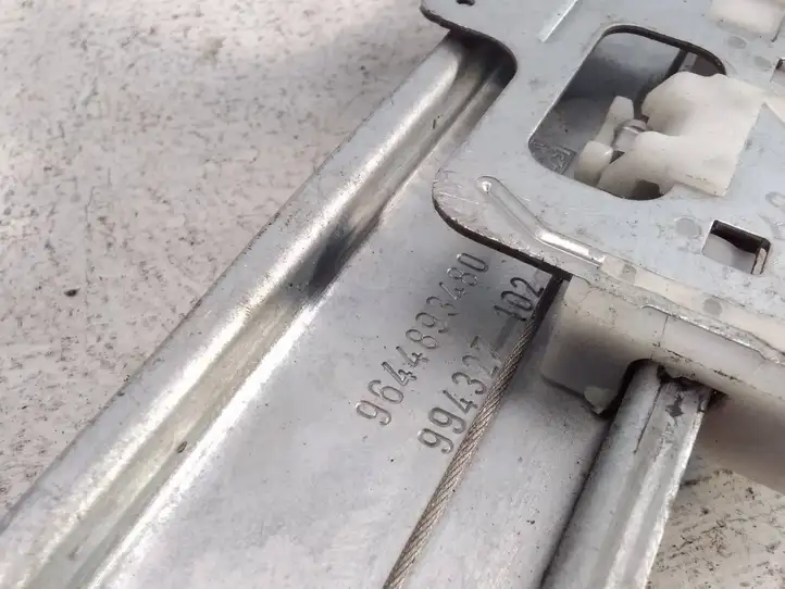 Peugeot 407 (2004 - 2011)  994651102 Передний комплект электрического механизма для подъема окна