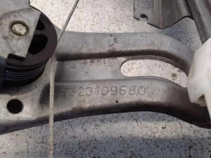 Peugeot 206 (1998 - 2012) 9623109680 Механический стеклоподъемник задней двери — фото 3