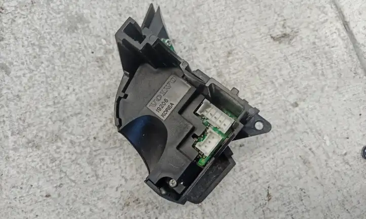 Volvo XC90 (2002 - 2006) 30710266 Кнопки на рулевом колесе — фото 2
