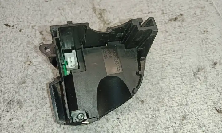 Volvo XC90 (2002 - 2006)  30710260 Кнопки рулевого колеса