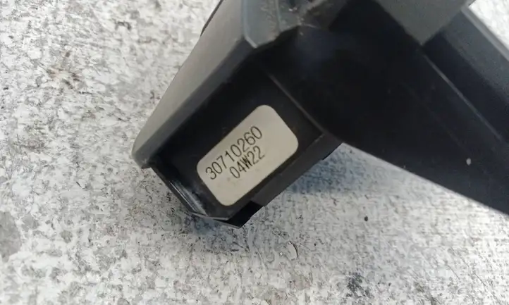 Volvo XC90 (2002 - 2006)  30710260 Кнопки рулевого колеса
