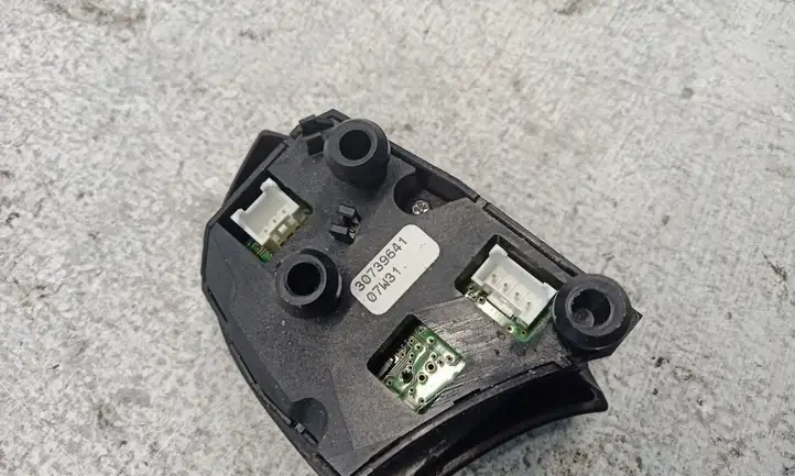 Volvo S40 (2007 - 2012) 30739641 Кнопки на рулевом колесе — фото 3