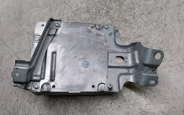 Toyota Prius (XW30) (2009 - 2015) 8965047270 Блок управления усилителем руля — фото 4