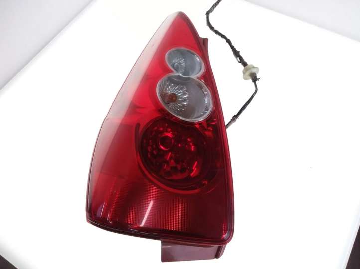 Mazda 5 (2005 - 2010)  C23551160 Задний фонарь в кузове