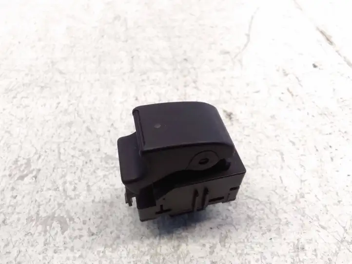 Toyota Corolla Verso AR10 (2004 - 2009) 848100F010 Блок кнопок стеклоподъемников — фото 1