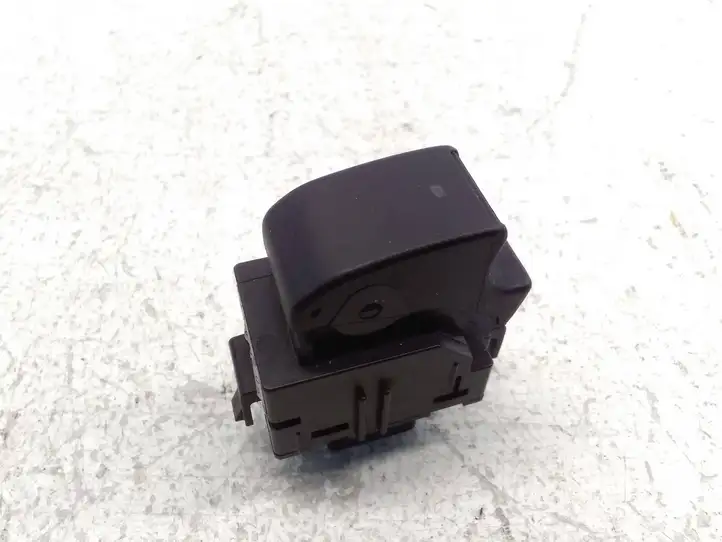 Toyota Corolla Verso AR10 (2004 - 2009) 848100F010 Блок кнопок стеклоподъемников — фото 2