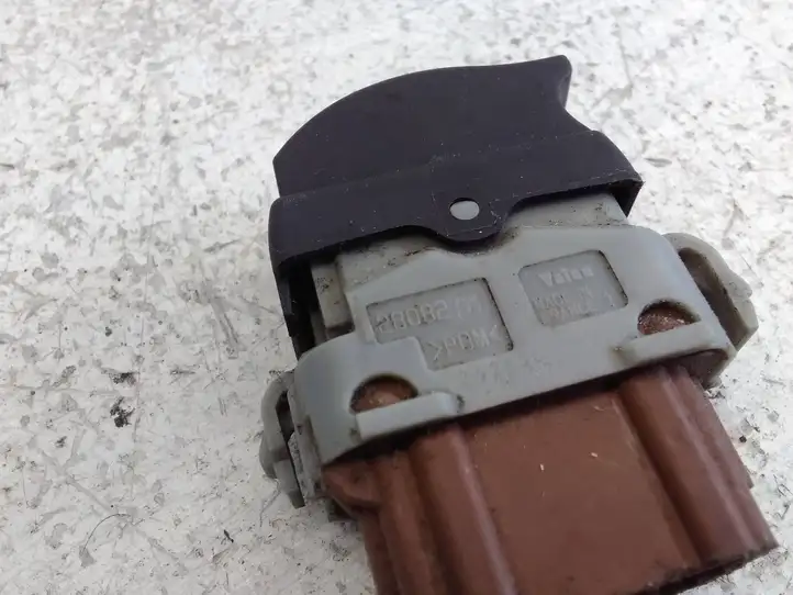 Nissan Interstar (1997 - 2010) 2808201 Кнопка стеклоподъемников — фото 4
