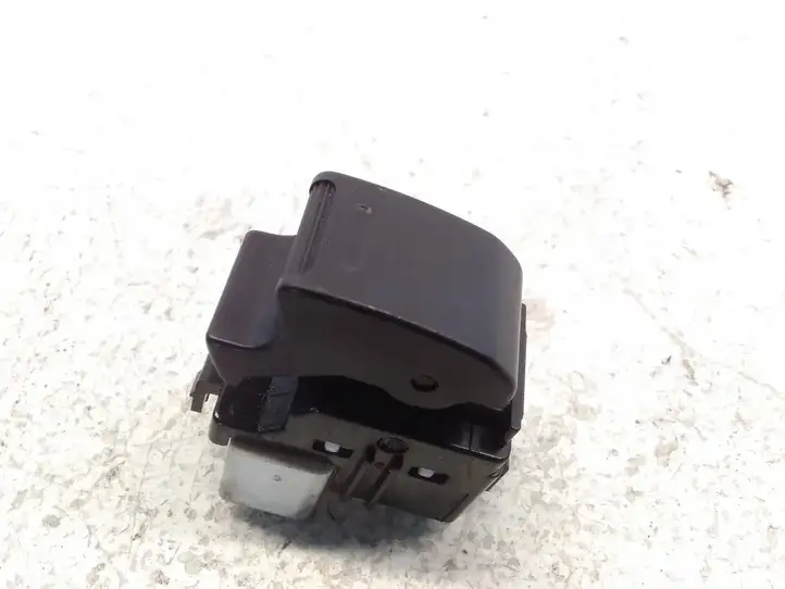 Toyota Yaris (2003 - 2005)   Кнопка стеклоподъемников