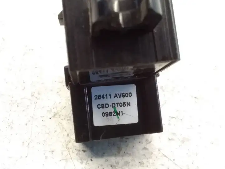 Nissan Primera (2001 - 2008) 25411AV600 Блок кнопок стеклоподъемников — фото 5