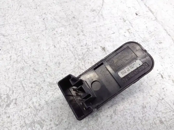 Mazda 5 (2010 - 2016) C23566880 Кнопка стеклоподъемников — фото 3