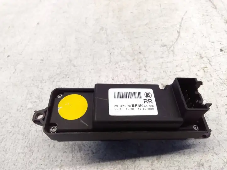 Mazda 3 I (2003 - 2006) BP4K66380 Кнопка стеклоподъемников — фото 3