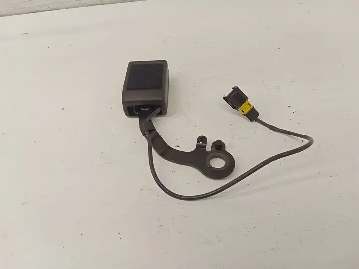 Citroen C4 Picasso (2013 - 2016)  98001481XT Задний средний замок ремня