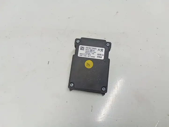 Citroen C4 Grand Picasso (2013 - 2016) 9820156080 Камера в лобовом стекле — фото 2
