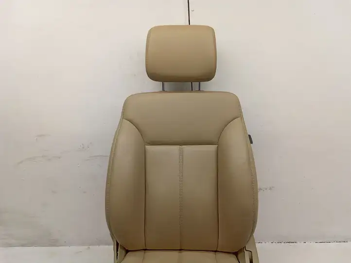 Mercedes-Benz GL X164 (2006 - 2012)   Комплект салона