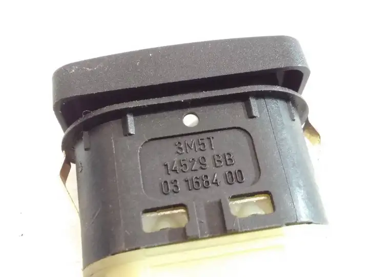 Ford Focus (2005 - 2008) 3M5T14529BB Кнопка стеклоподъемников — фото 3
