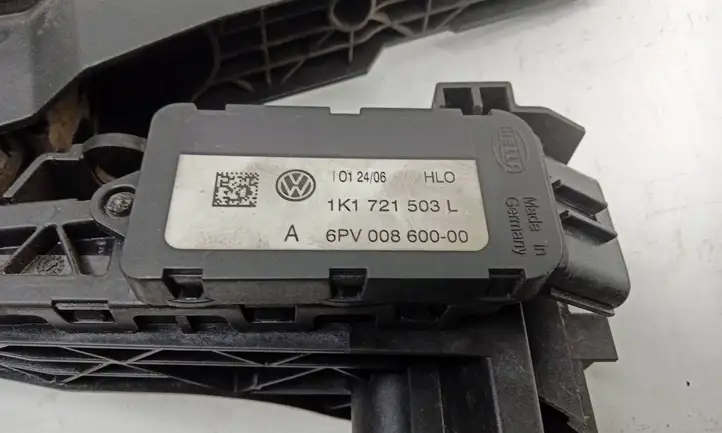 Volkswagen PASSAT B6 (2005 - 2010) 1K1721503L Педаль акселератора — фото 4